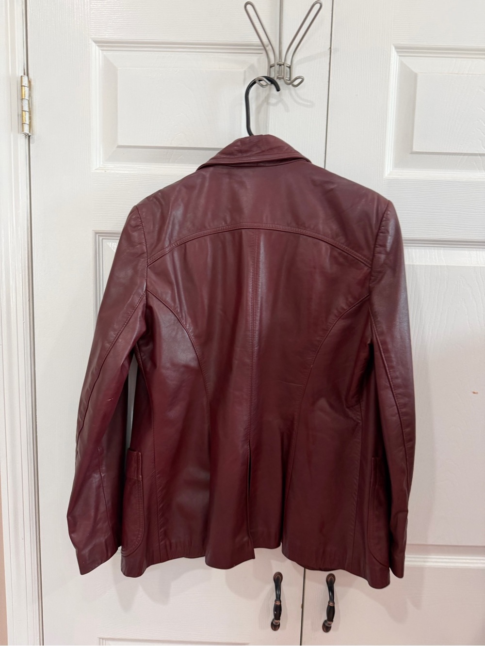 Vintage Burgundy Etienne Aigner Leather Jacket - Picture 8 of 16